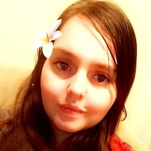 Meet your Posher, Śantasha